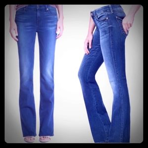 NWT 7 for all mankind  bootcut Jean's.